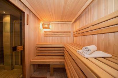 4_hotel_berghof_sauna_pixabay_nkaminetskyy.jpg